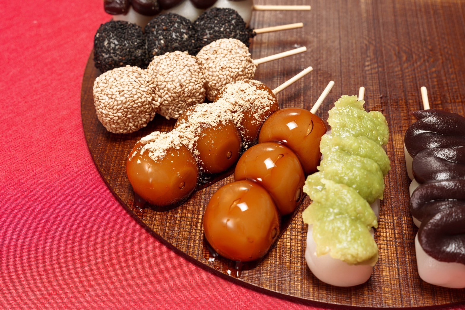 和菓子処 日ノ國物産<br>苺大福・団子各種<br>催事販売